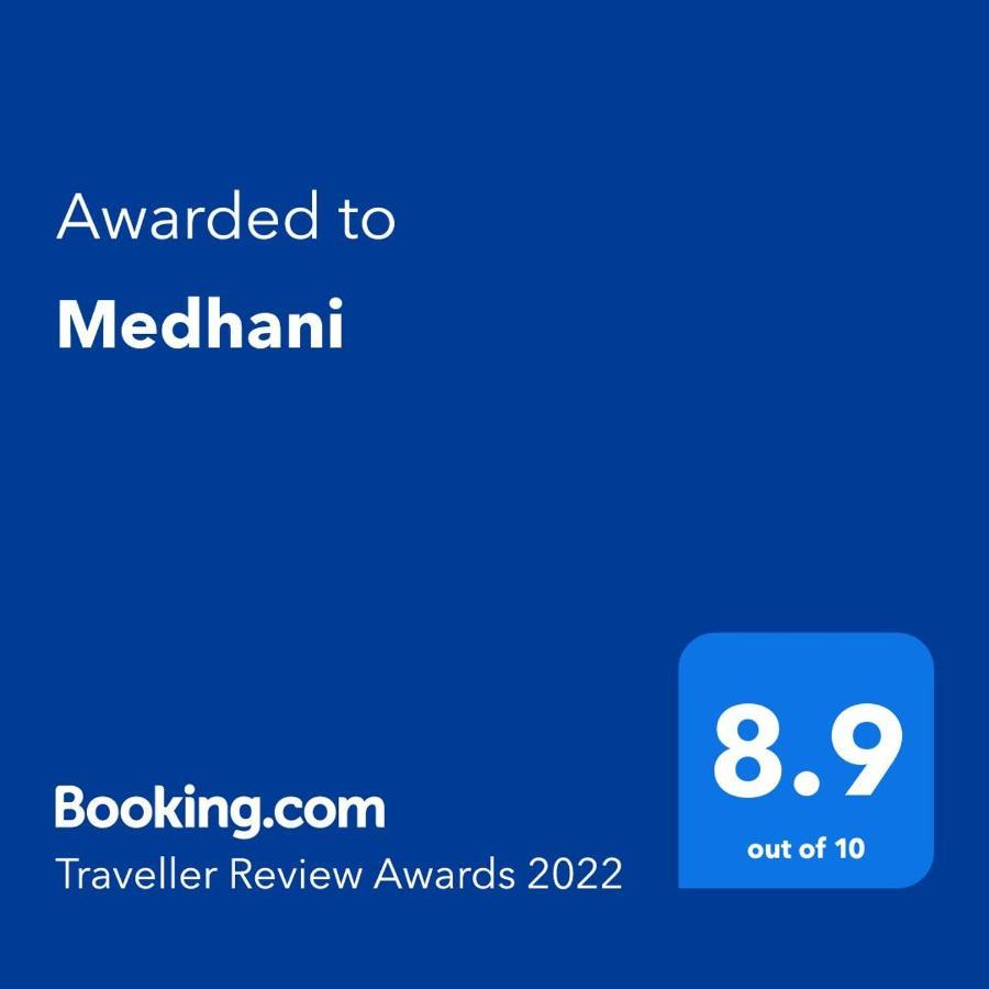 Medhani 康提 外观 照片