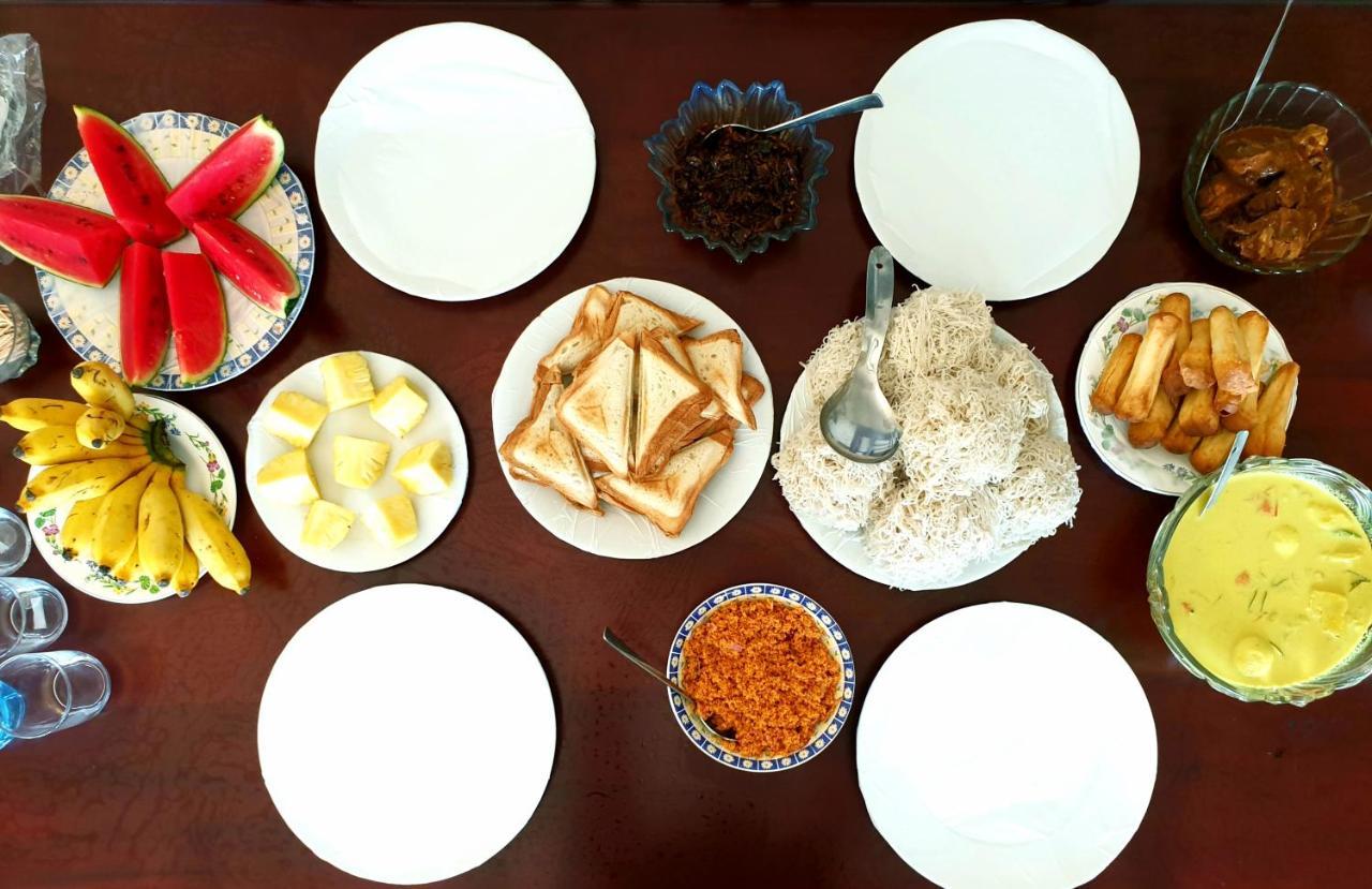 Medhani 康提 外观 照片